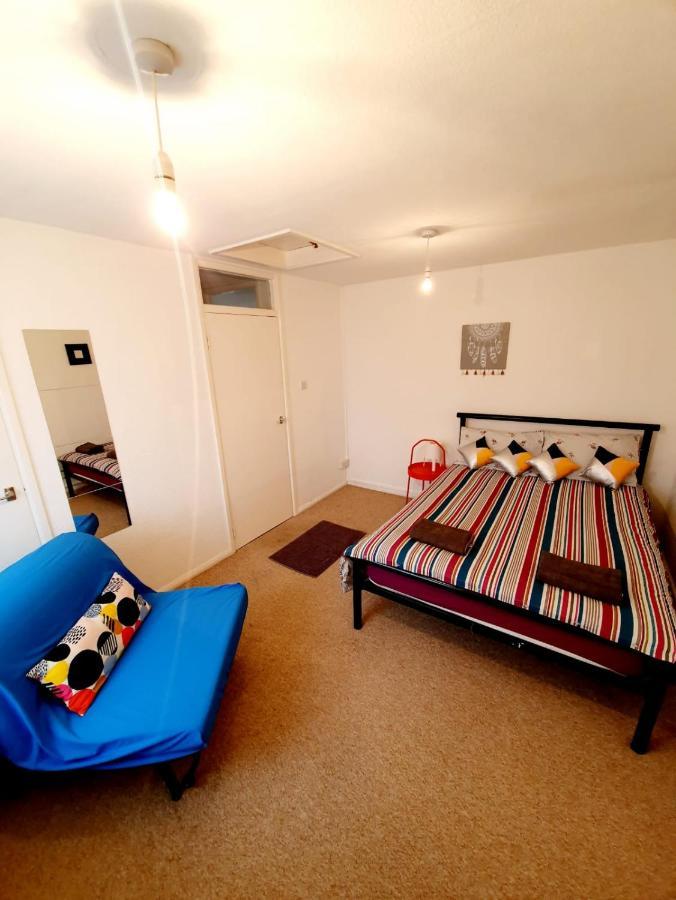 Rayleigh Town Centre 2 Bedroom Apartment المظهر الخارجي الصورة
